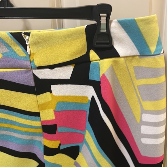 A Beautiful Nine West Skirt! - Picture 10 of 13